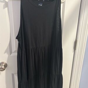 GAP Black Sleeveless Tiered Dress